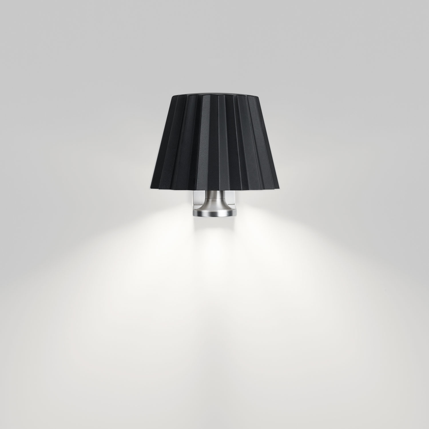 Delta Light 222 031 11 93 ED8 ALU-B BUTLER W 930 DIM8, алюминий-черный, 220-240V 50-60Hz, CRI 90, Теплый белый (+3000K), 377 lm 18 W 20 lm W, накладной настенный светильник, Delta Light, Бельгия Delta Light 222 031 11 93 ED8 ALU-B BUTLER W 930 DIM8, алюминий-черный, 220-240V 50-60Hz, CRI 90, Теплый белый (+3000K), 377 lm 18 W 20 lm W, накладной настенный светильник, Delta Light, Бельгия