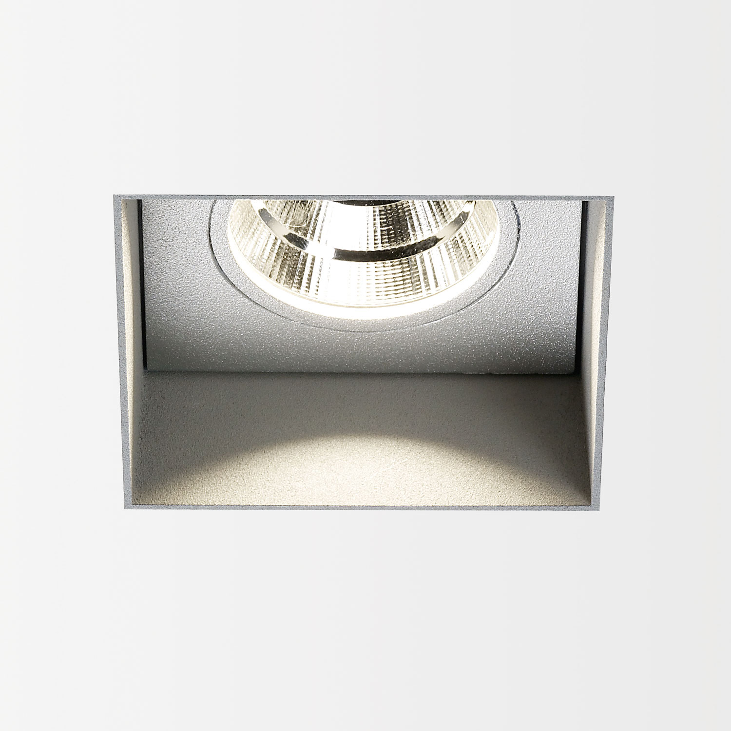Delta Light 202 511 811 932 W CARREE TRIMLESS LED IP 93033 S1, белый, NON ADJUSTABLE; INCL.1 x LED WHITE 7,1-10,4W CRI>90 3000K max.1075lm; INCL.1 x REFLECTOR FL-33°; EXCL.LED POWER SUPPLY 350-500mA-DC; , CRI 90, Теплый белый (+3000K), 838 lm 12 W 70 lm W, встраиваемый в потолок светильник, Delta Light, Бельгия Delta Light 202 511 811 932 W CARREE TRIMLESS LED IP 93033 S1, белый, NON ADJUSTABLE; INCL.1 x LED WHITE 7,1-10,4W CRI>90 3000K max.1075lm; INCL.1 x REFLECTOR FL-33°; EXCL.LED POWER SUPPLY 350-500mA-DC; , CRI 90, Теплый белый (+3000K), 838 lm 12 W 70 lm W, встраиваемый в потолок светильник, Delta Light, Бельгия