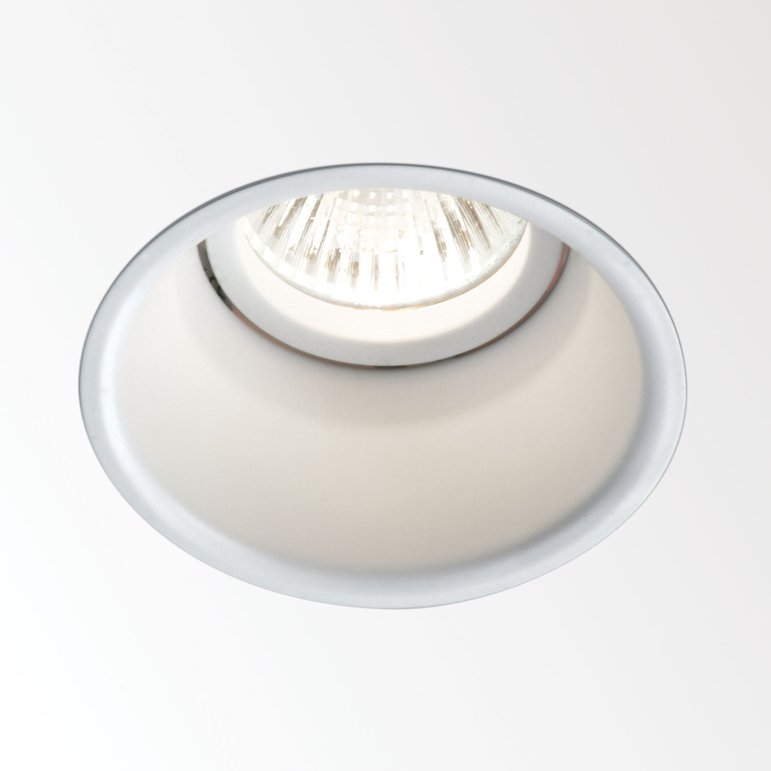 Delta Light 202 11 26 W DEEP RINGO Hi S1, белый, GU10 100-240V 50-60Hz, встраиваемый в потолок светильник, Delta Light, Бельгия Delta Light 202 11 26 W DEEP RINGO Hi S1, белый, GU10 100-240V 50-60Hz, встраиваемый в потолок светильник, Delta Light, Бельгия