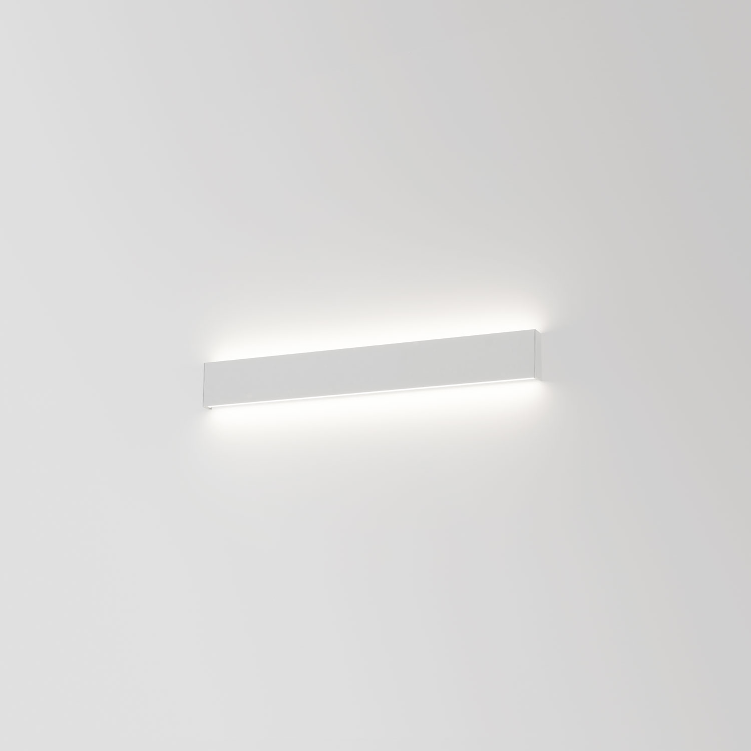 Delta Light 270 63 06 93 W FEMTOLINE W DOWN-UP 600 930, белый, 220-240V 50-60Hz, CRI 90, Теплый белый (+3000K), 502 lm 10 W 48 lm W, накладной настенный светильник, Delta Light, Бельгия Delta Light 270 63 06 93 W FEMTOLINE W DOWN-UP 600 930, белый, 220-240V 50-60Hz, CRI 90, Теплый белый (+3000K), 502 lm 10 W 48 lm W, накладной настенный светильник, Delta Light, Бельгия