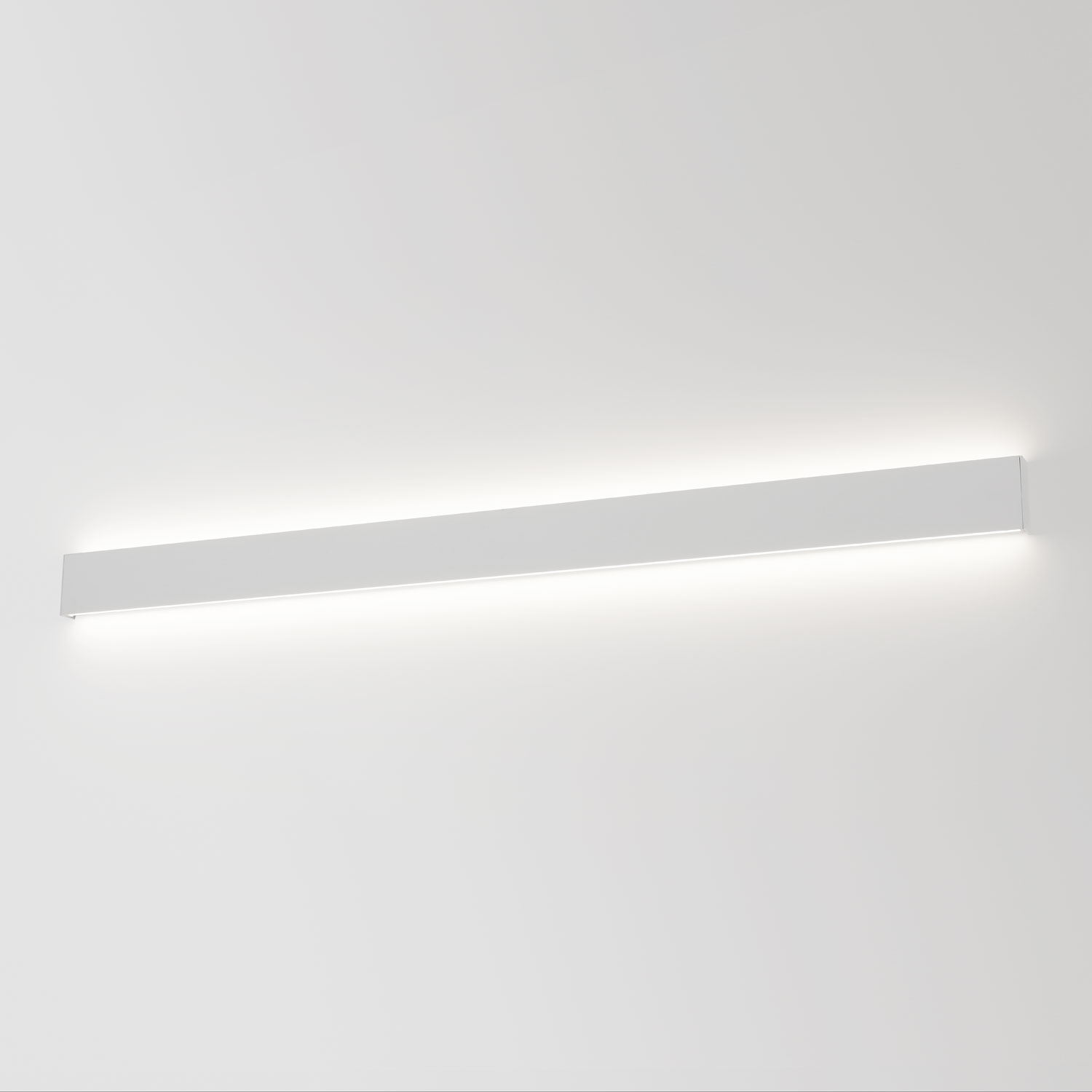 Delta Light 270 63 12 93 W FEMTOLINE W DOWN-UP 1200 930, белый, 220-240V 50-60Hz, CRI 90, Теплый белый (+3000K), 1004 lm 21 W 48 lm W, накладной настенный светильник, Delta Light, Бельгия Delta Light 270 63 12 93 W FEMTOLINE W DOWN-UP 1200 930, белый, 220-240V 50-60Hz, CRI 90, Теплый белый (+3000K), 1004 lm 21 W 48 lm W, накладной настенный светильник, Delta Light, Бельгия