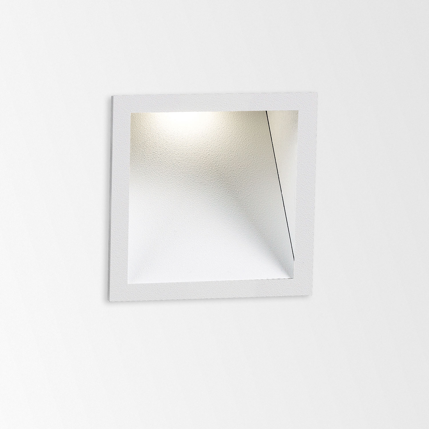 Delta Light 202 04 12 W HELI 1 SCREEN LED WW, белый, INCL.1 x LED WHITE 1,1W CRI>80 3000K; EXCL.LED POWER SUPPLY 350mA-DC; , CRI 80, Теплый белый (+3000K), 40 lm 2 W 20 lm W, встраиваемый в стену светильник, Delta Light, Бельгия Delta Light 202 04 12 W HELI 1 SCREEN LED WW, белый, INCL.1 x LED WHITE 1,1W CRI>80 3000K; EXCL.LED POWER SUPPLY 350mA-DC; , CRI 80, Теплый белый (+3000K), 40 lm 2 W 20 lm W, встраиваемый в стену светильник, Delta Light, Бельгия