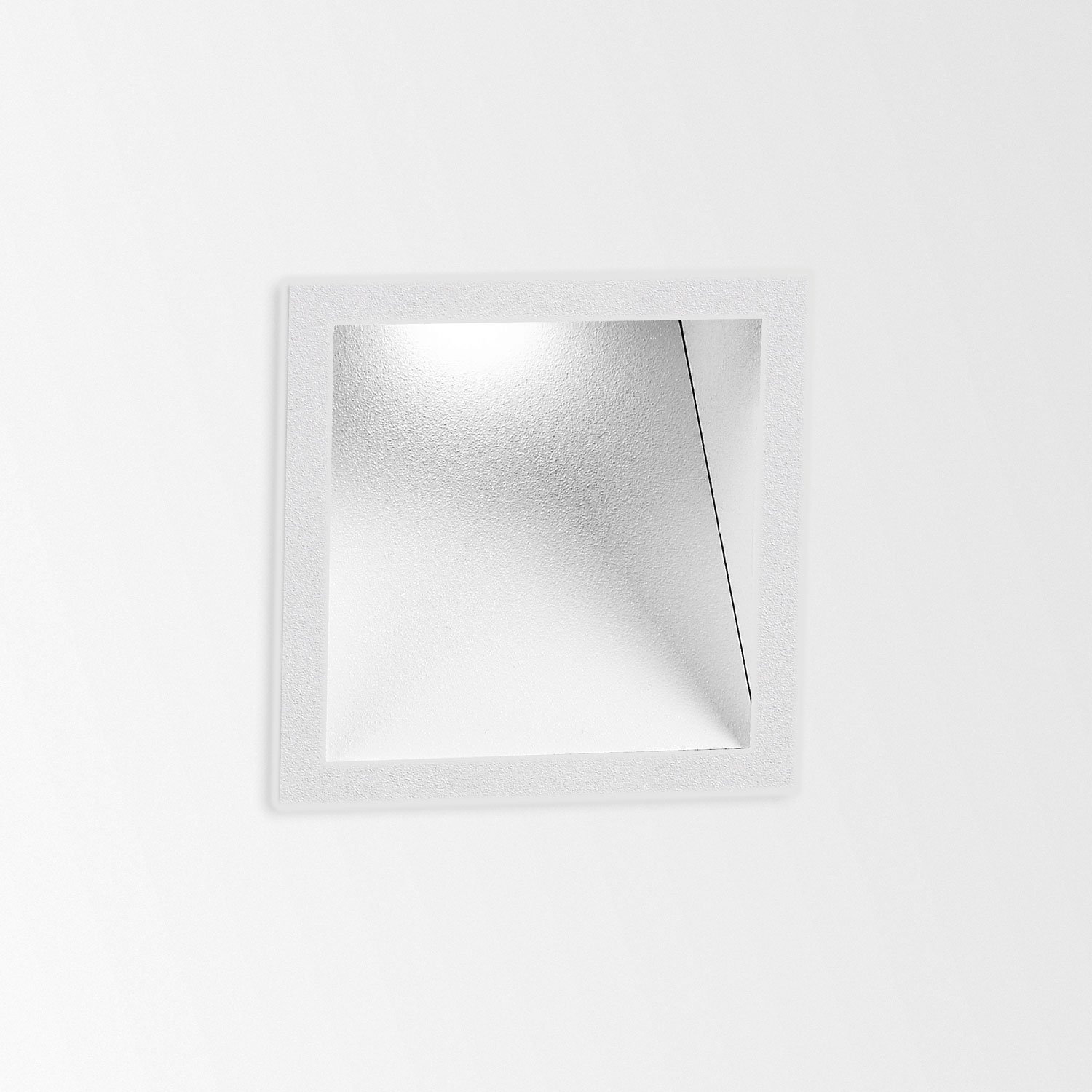 Delta Light 202 04 14 W HELI 1 SCREEN LED NW, белый, INCL.1 x LED WHITE 1,1W CRI>80 4000K; EXCL.LED POWER SUPPLY 350mA-DC; , CRI 80, Нейтральный белый (+4000K), 44 lm 2 W 22 lm W, встраиваемый в стену светильник, Delta Light, Бельгия Delta Light 202 04 14 W HELI 1 SCREEN LED NW, белый, INCL.1 x LED WHITE 1,1W CRI>80 4000K; EXCL.LED POWER SUPPLY 350mA-DC; , CRI 80, Нейтральный белый (+4000K), 44 lm 2 W 22 lm W, встраиваемый в стену светильник, Delta Light, Бельгия