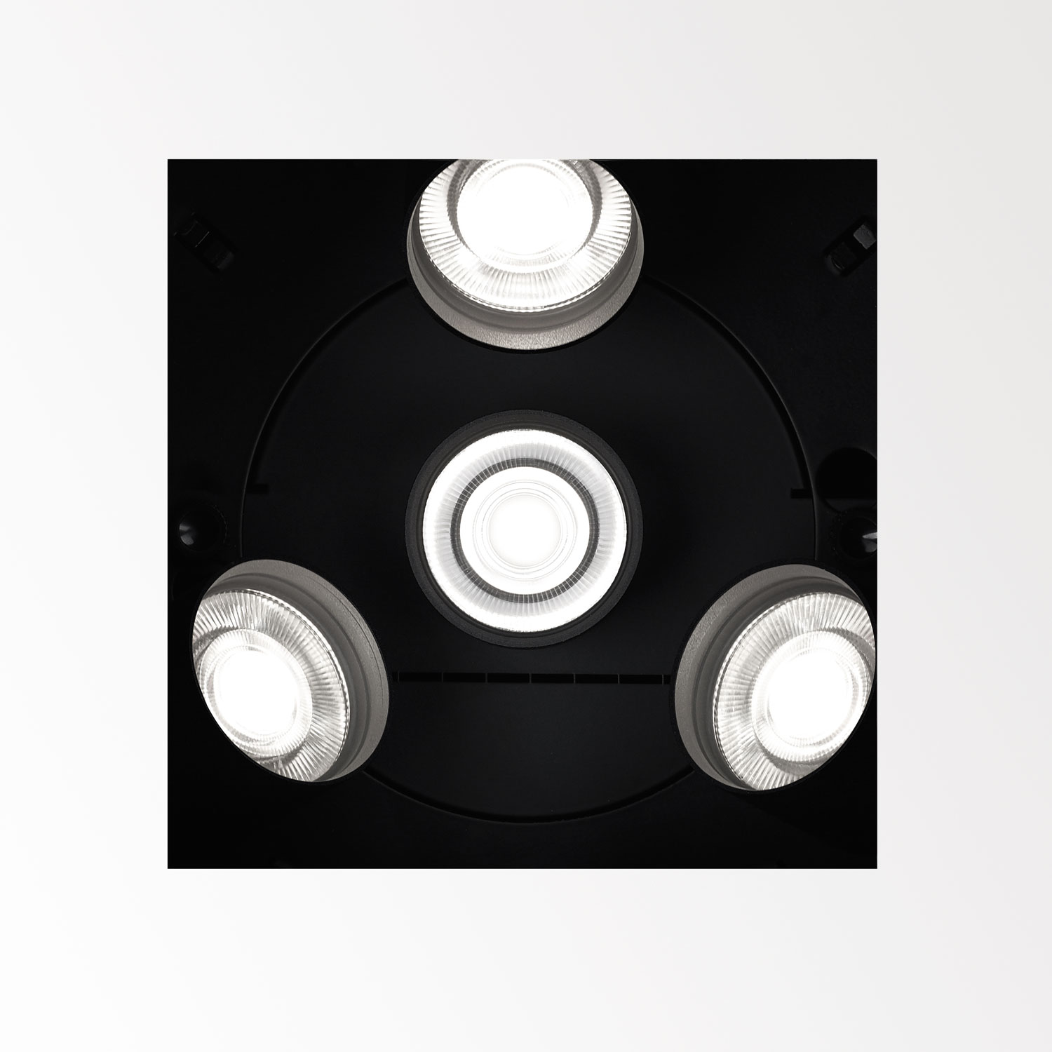 Delta Light 202 91 97 11 HOLE IN ONE S15 LED, , MOUNTING BOX; EXCL.PUT.. CENTER; EXCL.PUT LED; EXCL.PUT CLICKPLATE; EXCL.PUT CLICKPLATE + PUT LED; , встраиваемый в потолок светильник, Delta Light, Бельгия Delta Light 202 91 97 11 HOLE IN ONE S15 LED, , MOUNTING BOX; EXCL.PUT.. CENTER; EXCL.PUT LED; EXCL.PUT CLICKPLATE; EXCL.PUT CLICKPLATE + PUT LED; , встраиваемый в потолок светильник, Delta Light, Бельгия