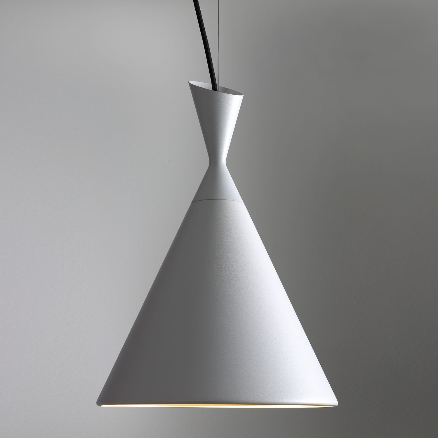 Delta Light 286 65 27 W HUSK, белый, E27Ls 100-240V 50-60Hz, подвесной потолочный светильник, Delta Light, Бельгия Delta Light 286 65 27 W HUSK, белый, E27Ls 100-240V 50-60Hz, подвесной потолочный светильник, Delta Light, Бельгия