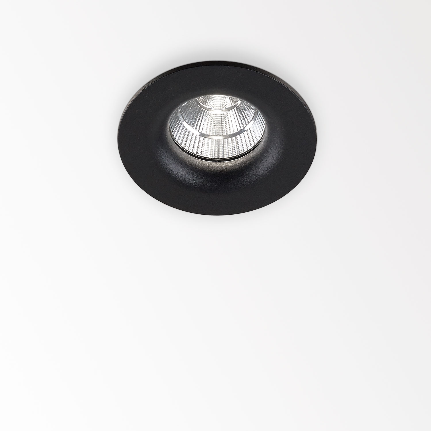 Delta Light 415 151 933 W MINI REO X 93040, белый, NON ADJUSTABLE; INCL.1 x LED WHITE 6,4W CRI>90 3000K 587lm; INCL.1 x REFLECTOR WFL-40°; EXCL.LED POWER SUPPLY 350mA-DC; ON REQUEST : 4000K; , CRI 90, Теплый белый (+3000K), 513 lm 8 W 70 lm W, встраиваемый в потолок светильник, Delta Light, Бельгия Delta Light 415 151 933 W MINI REO X 93040, белый, NON ADJUSTABLE; INCL.1 x LED WHITE 6,4W CRI>90 3000K 587lm; INCL.1 x REFLECTOR WFL-40°; EXCL.LED POWER SUPPLY 350mA-DC; ON REQUEST : 4000K; , CRI 90, Теплый белый (+3000K), 513 lm 8 W 70 lm W, встраиваемый в потолок светильник, Delta Light, Бельгия