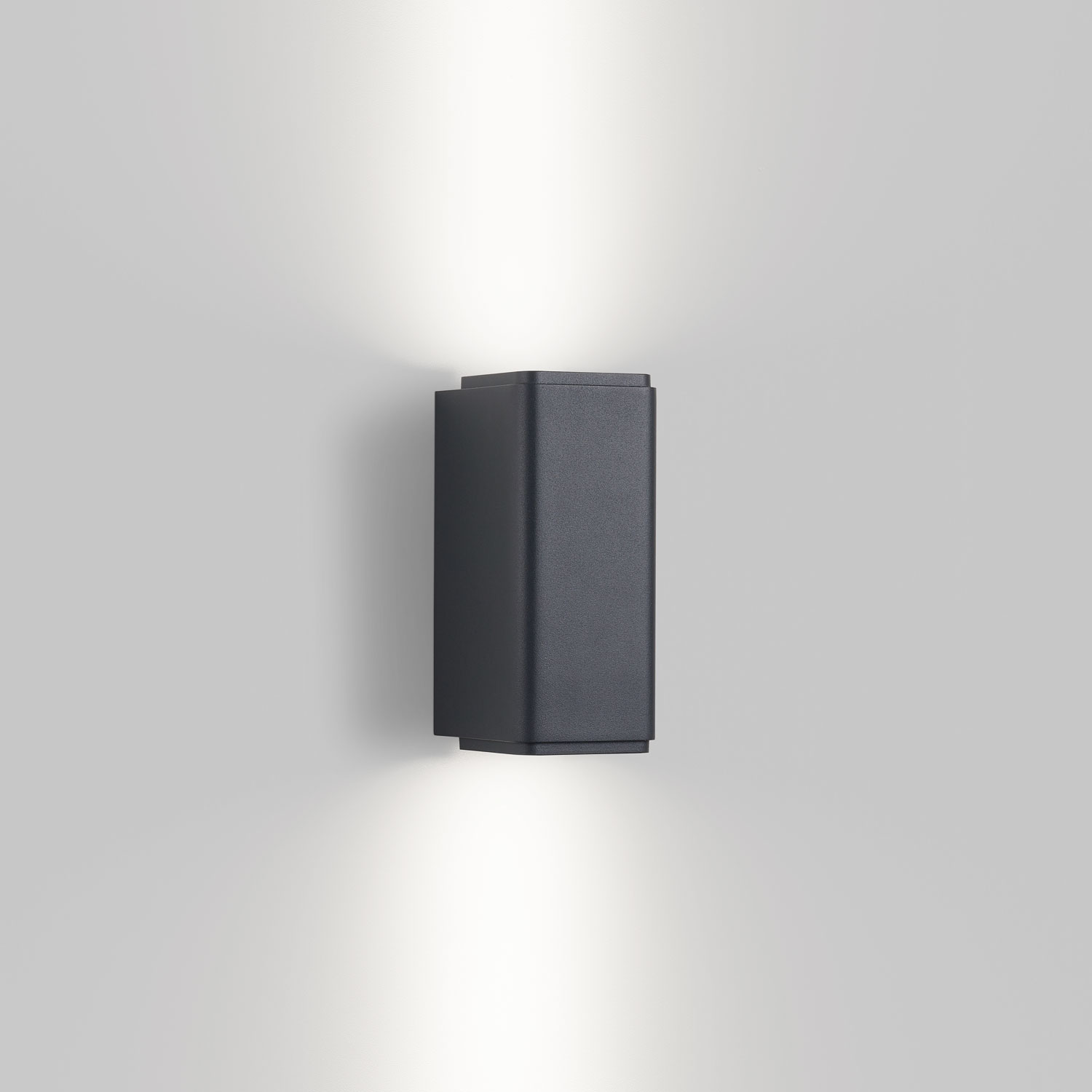 Delta Light 225 20 18212 N MOMBA DOWN-UP LED SP WW, dark grey, 120-240V 50-60Hz, CRI 80, Теплый белый (+3000K), 218 lm 5 W 41 lm W, накладной настенный светильник, Delta Light, Бельгия Delta Light 225 20 18212 N MOMBA DOWN-UP LED SP WW, dark grey, 120-240V 50-60Hz, CRI 80, Теплый белый (+3000K), 218 lm 5 W 41 lm W, накладной настенный светильник, Delta Light, Бельгия