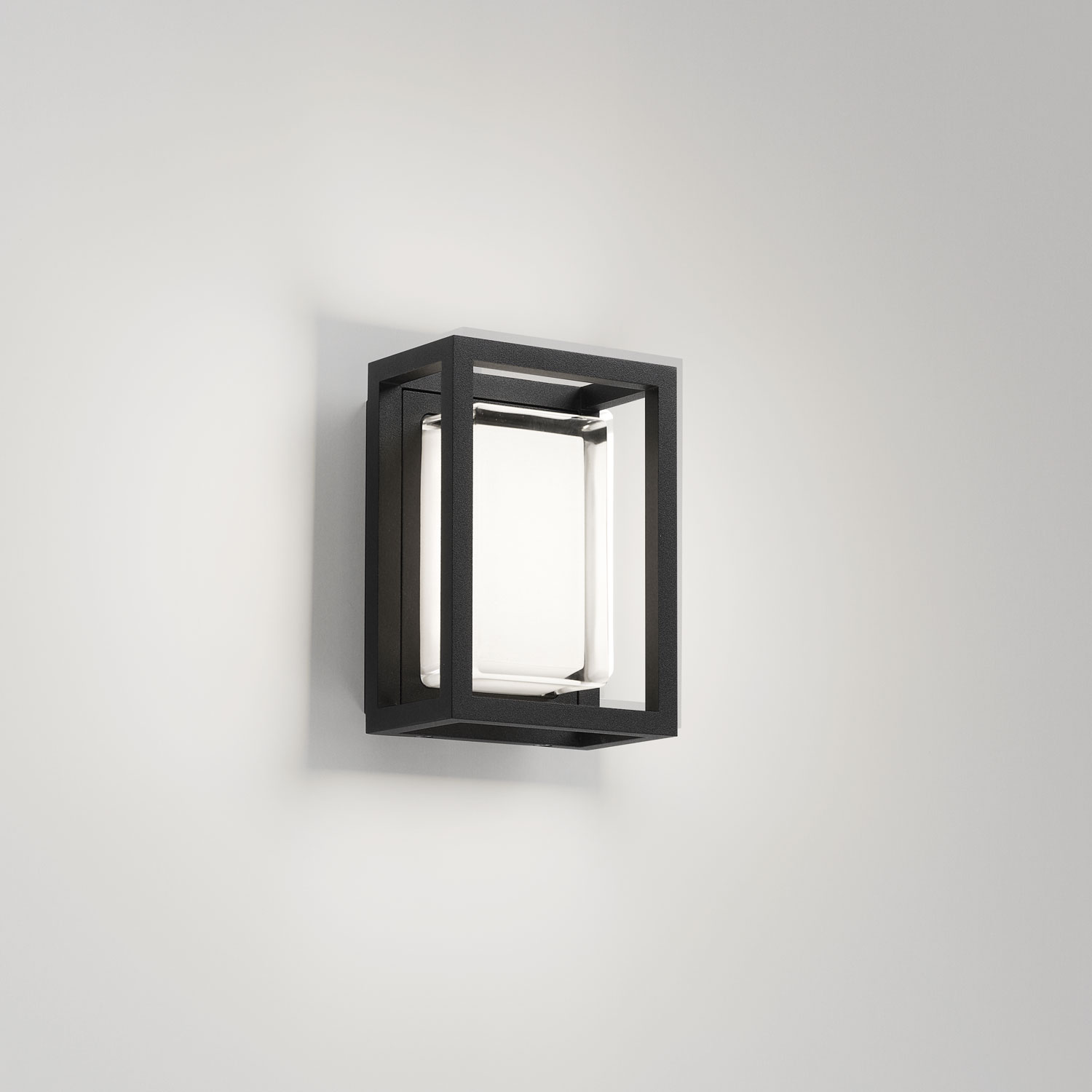 Delta Light 232 012 82 B MONTUR MINI M LED HW, черный, 100-240V 50-60Hz, CRI 80, Галогенные Белый (+2700K), 242 lm 5 W 50 lm W, настенно-потолочный накладной светильник, Delta Light, Бельгия Delta Light 232 012 82 B MONTUR MINI M LED HW, черный, 100-240V 50-60Hz, CRI 80, Галогенные Белый (+2700K), 242 lm 5 W 50 lm W, настенно-потолочный накладной светильник, Delta Light, Бельгия
