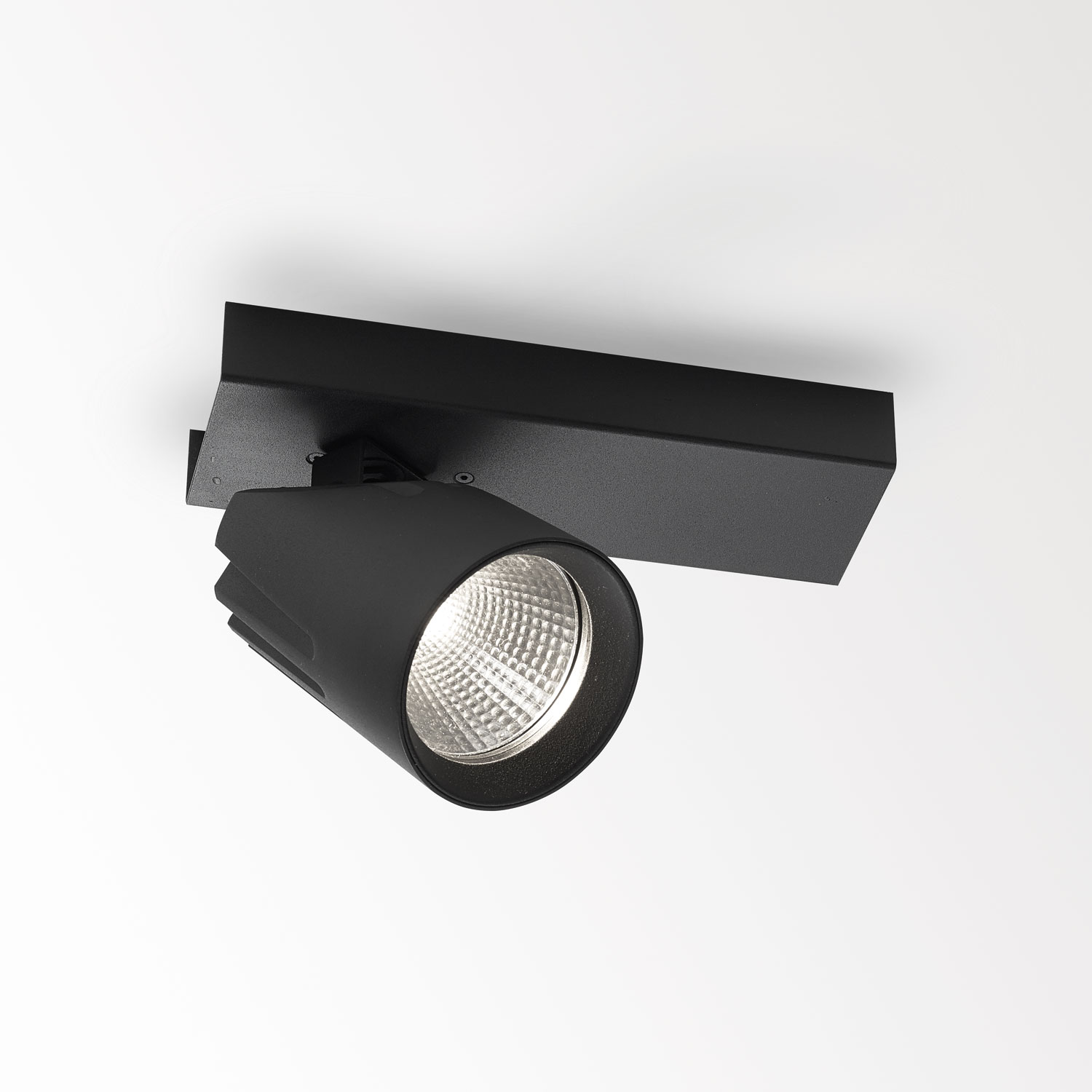 Delta Light 202 409 21 932 ED7 W PINTOR 90 ON 1 93020 DIM7, белый, 110-240V 50-60Hz, CRI 90, Теплый белый (+3000K), 2273 lm 28 W 81 lm W, накладной потолочный светильник, Delta Light, Бельгия Delta Light 202 409 21 932 ED7 W PINTOR 90 ON 1 93020 DIM7, белый, 110-240V 50-60Hz, CRI 90, Теплый белый (+3000K), 2273 lm 28 W 81 lm W, накладной потолочный светильник, Delta Light, Бельгия