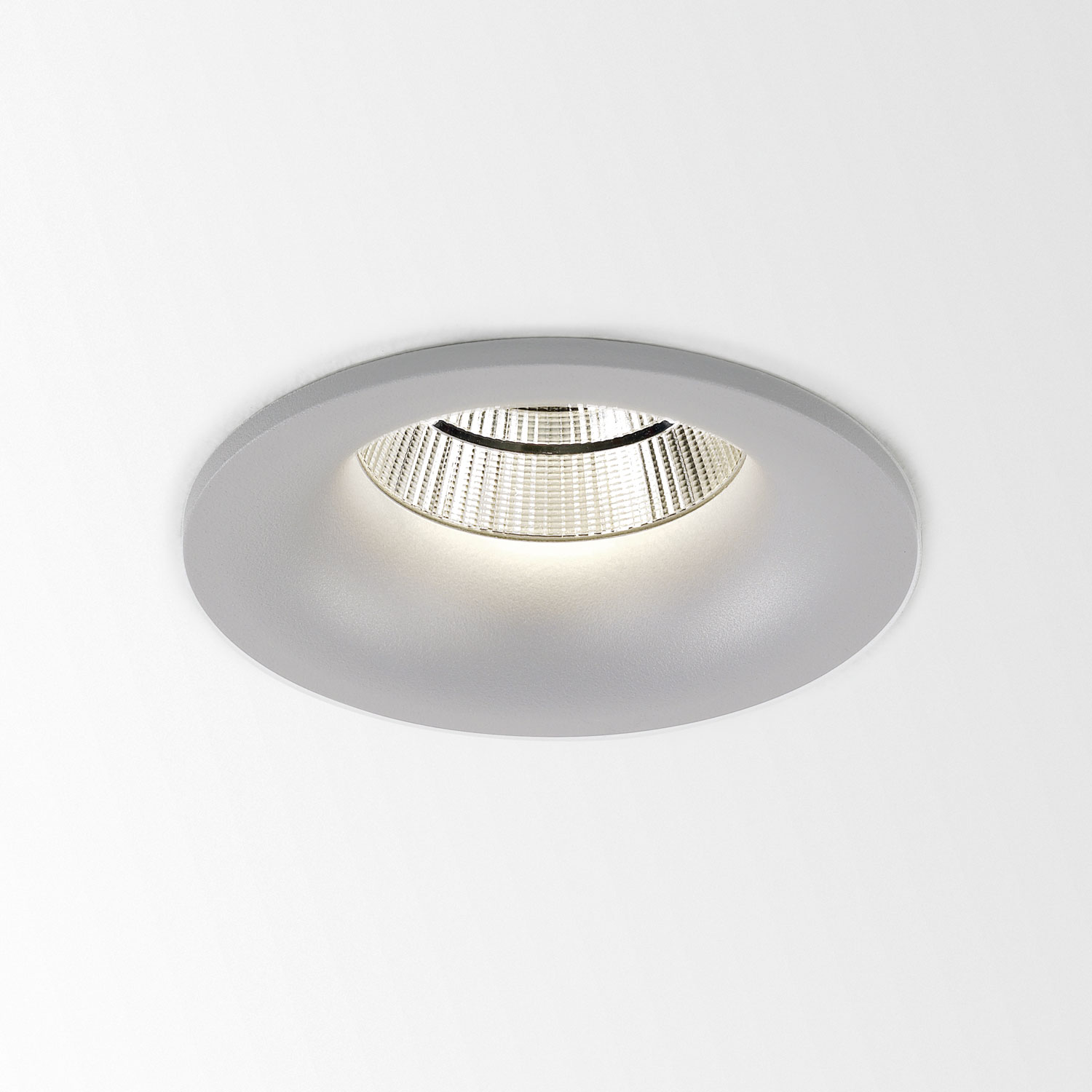 Delta Light 202 25 811 922 W REO X 92733 S1, белый, NON ADJUSTABLE; INCL.1 x LED WHITE 7,1-10,4W CRI>90 2700K max.1032lm; INCL.1 x REFLECTOR FL-33°; INCL.PC CLEAR; EXCL.LED POWER SUPPLY 350-500mA-DC; ON REQUEST : 2700K 4000K; , CRI 90, Галогенные Белый (+2700K), 840 lm 12 W 70 lm W, встраиваемый в потолок светильник, Delta Light, Бельгия Delta Light 202 25 811 922 W REO X 92733 S1, белый, NON ADJUSTABLE; INCL.1 x LED WHITE 7,1-10,4W CRI>90 2700K max.1032lm; INCL.1 x REFLECTOR FL-33°; INCL.PC CLEAR; EXCL.LED POWER SUPPLY 350-500mA-DC; ON REQUEST : 2700K 4000K; , CRI 90, Галогенные Белый (+2700K), 840 lm 12 W 70 lm W, встраиваемый в потолок светильник, Delta Light, Бельгия