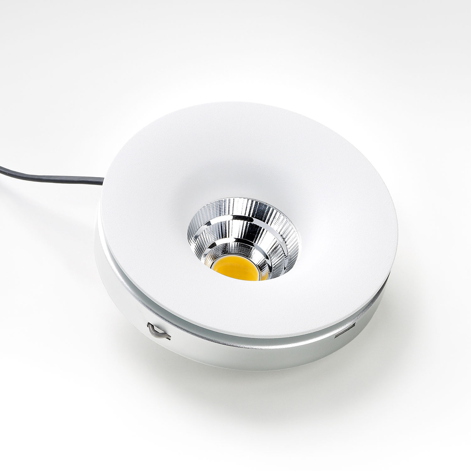 Delta Light 309 111 811 922 W REO 111 92733, белый, Светодиодные лампы с классическим цоколем, Delta Light, Бельгия Delta Light 309 111 811 922 W REO 111 92733, белый, Светодиодные лампы с классическим цоколем, Delta Light, Бельгия