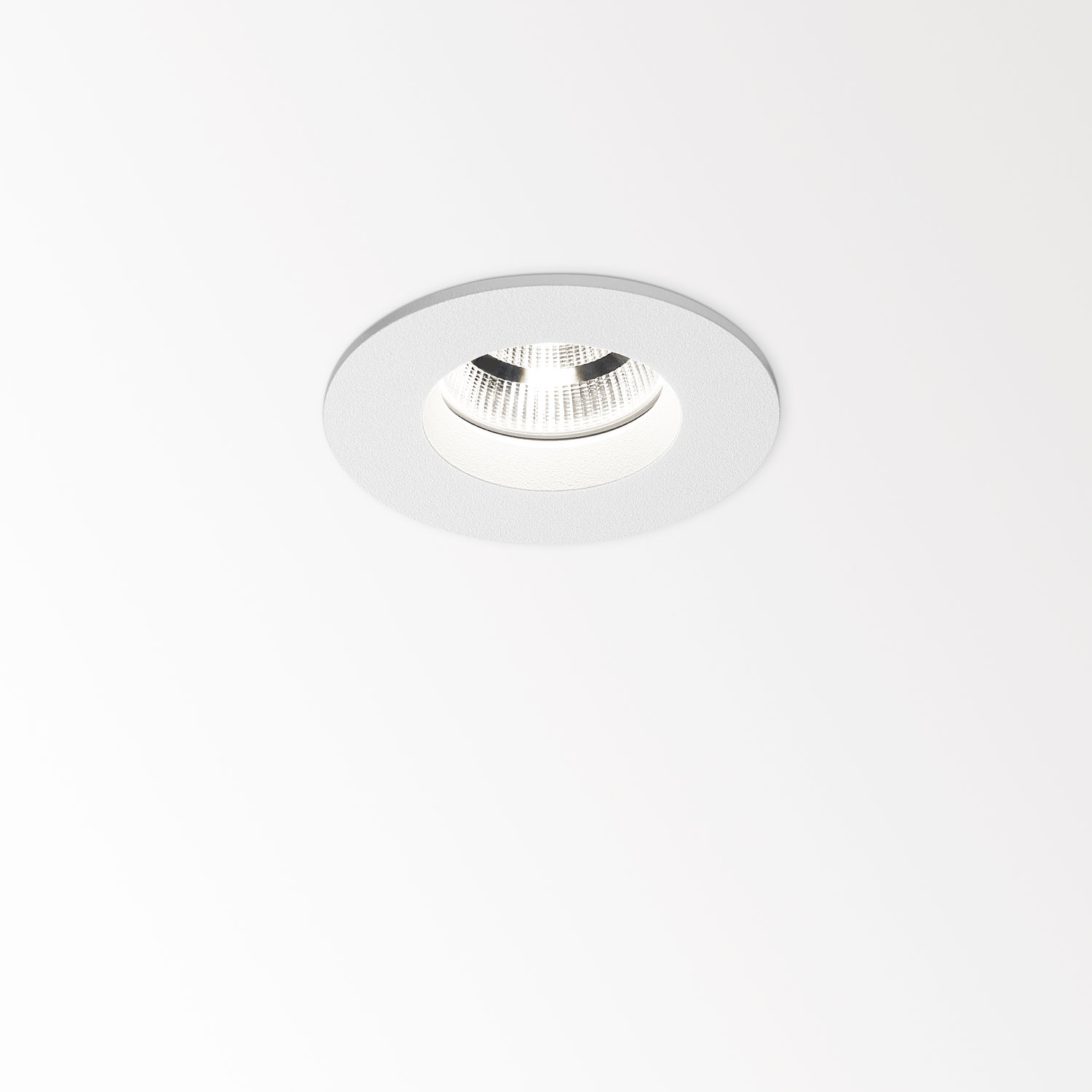 Delta Light 415 223 933 W RINGO LED 93040, белый, NON ADJUSTABLE; INCL.1 x LED WHITE 6,4W CRI>90 3000K 587lm; INCL.1 x REFLECTOR WFL-40°; EXCL.LED POWER SUPPLY 350mA-DC; , CRI 90, Теплый белый (+3000K), 491 lm 8 W 67 lm W, встраиваемый в потолок светильник, Delta Light, Бельгия Delta Light 415 223 933 W RINGO LED 93040, белый, NON ADJUSTABLE; INCL.1 x LED WHITE 6,4W CRI>90 3000K 587lm; INCL.1 x REFLECTOR WFL-40°; EXCL.LED POWER SUPPLY 350mA-DC; , CRI 90, Теплый белый (+3000K), 491 lm 8 W 67 lm W, встраиваемый в потолок светильник, Delta Light, Бельгия