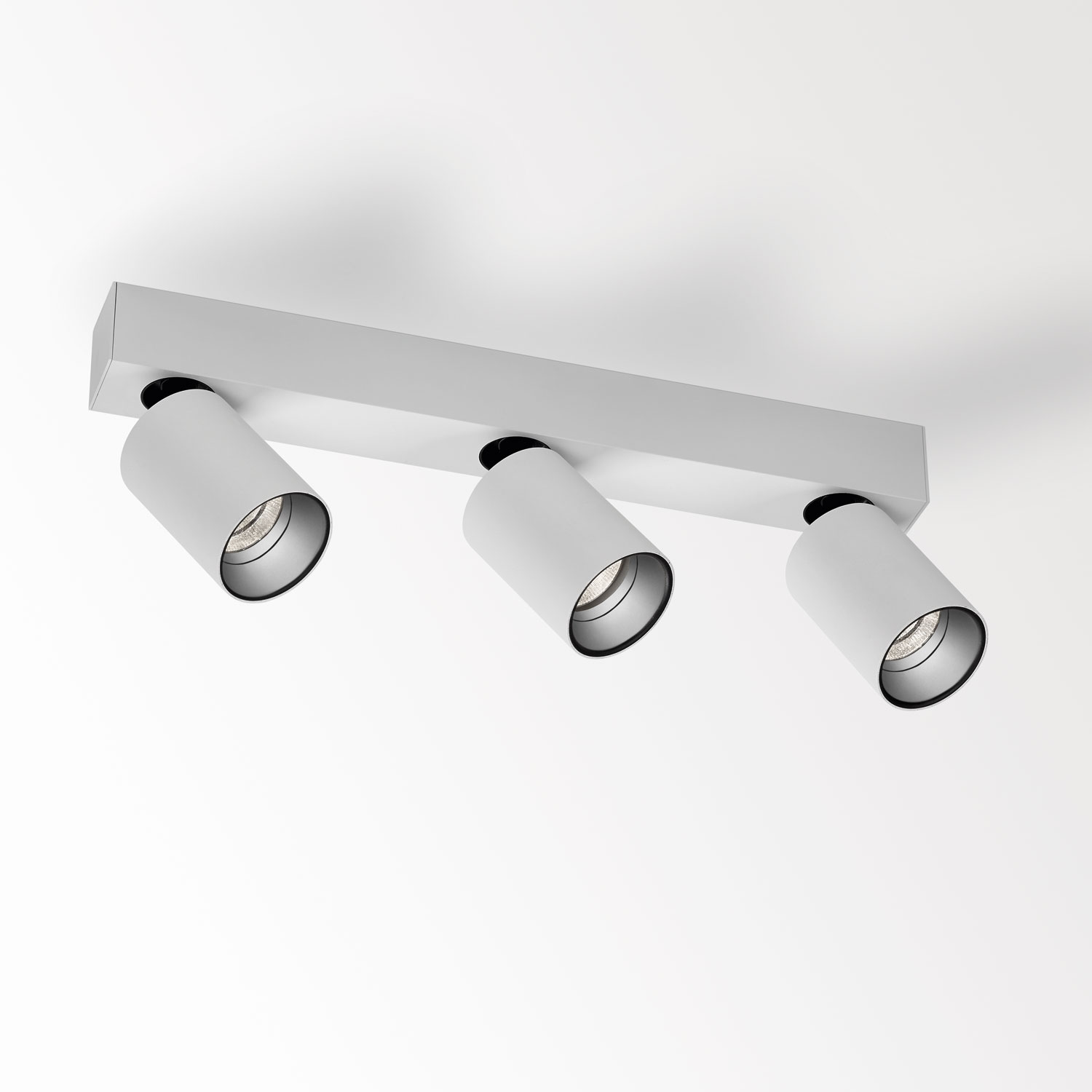 Delta Light 414 351 813 932 ED8 W SPY ON 3 93033 DIM8, белый, 220-240V 50-60Hz, CRI 90, Теплый белый (+3000K), 1657 lm 36 W 46 lm W, настенно-потолочный накладной светильник, Delta Light, Бельгия Delta Light 414 351 813 932 ED8 W SPY ON 3 93033 DIM8, белый, 220-240V 50-60Hz, CRI 90, Теплый белый (+3000K), 1657 lm 36 W 46 lm W, настенно-потолочный накладной светильник, Delta Light, Бельгия