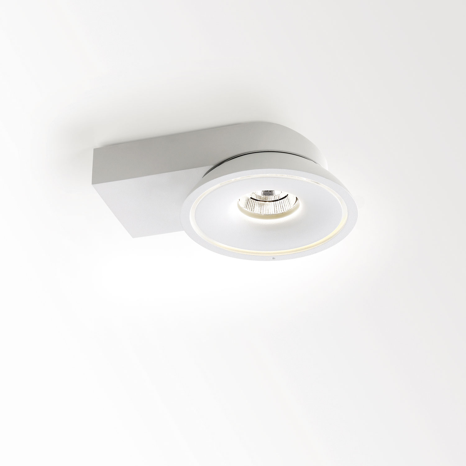 Delta Light 206 31 811 932 ED8 W TWEETER ON 1 93033 DIM8, белый, 110-240V 50-60Hz, CRI 90, Теплый белый (+3000K), 915 lm 12 W 76 lm W, накладной потолочный светильник, Delta Light, Бельгия Delta Light 206 31 811 932 ED8 W TWEETER ON 1 93033 DIM8, белый, 110-240V 50-60Hz, CRI 90, Теплый белый (+3000K), 915 lm 12 W 76 lm W, накладной потолочный светильник, Delta Light, Бельгия