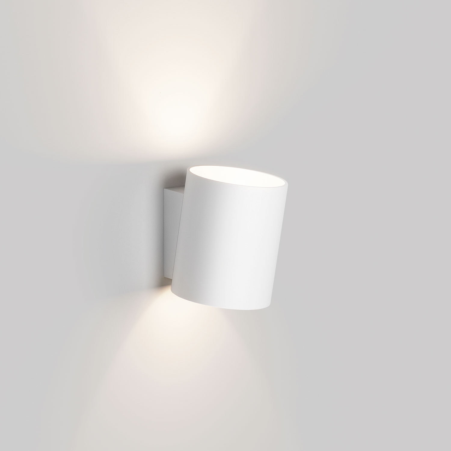 Delta Light 279 51 40 W ULTRA TW HP, белый, G9 100-240V 50-60Hz, накладной настенный светильник, Delta Light, Бельгия Delta Light 279 51 40 W ULTRA TW HP, белый, G9 100-240V 50-60Hz, накладной настенный светильник, Delta Light, Бельгия