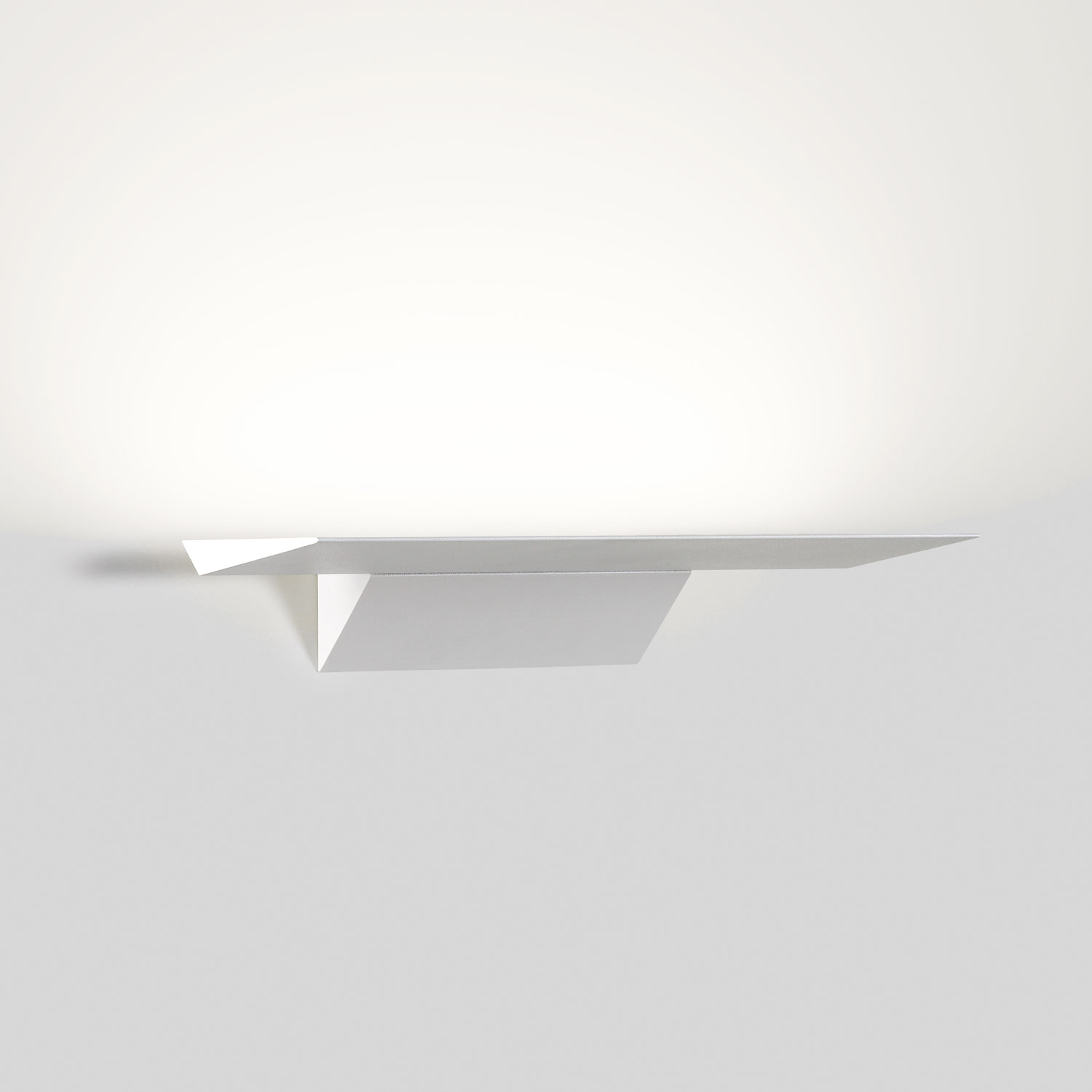 Delta Light 275 10 12 W VINCE, белый, 220-240V 50-60Hz, CRI 80, Теплый белый (+3000K), 599 lm 10 W 61 lm W, накладной настенный светильник, Delta Light, Бельгия Delta Light 275 10 12 W VINCE, белый, 220-240V 50-60Hz, CRI 80, Теплый белый (+3000K), 599 lm 10 W 61 lm W, накладной настенный светильник, Delta Light, Бельгия