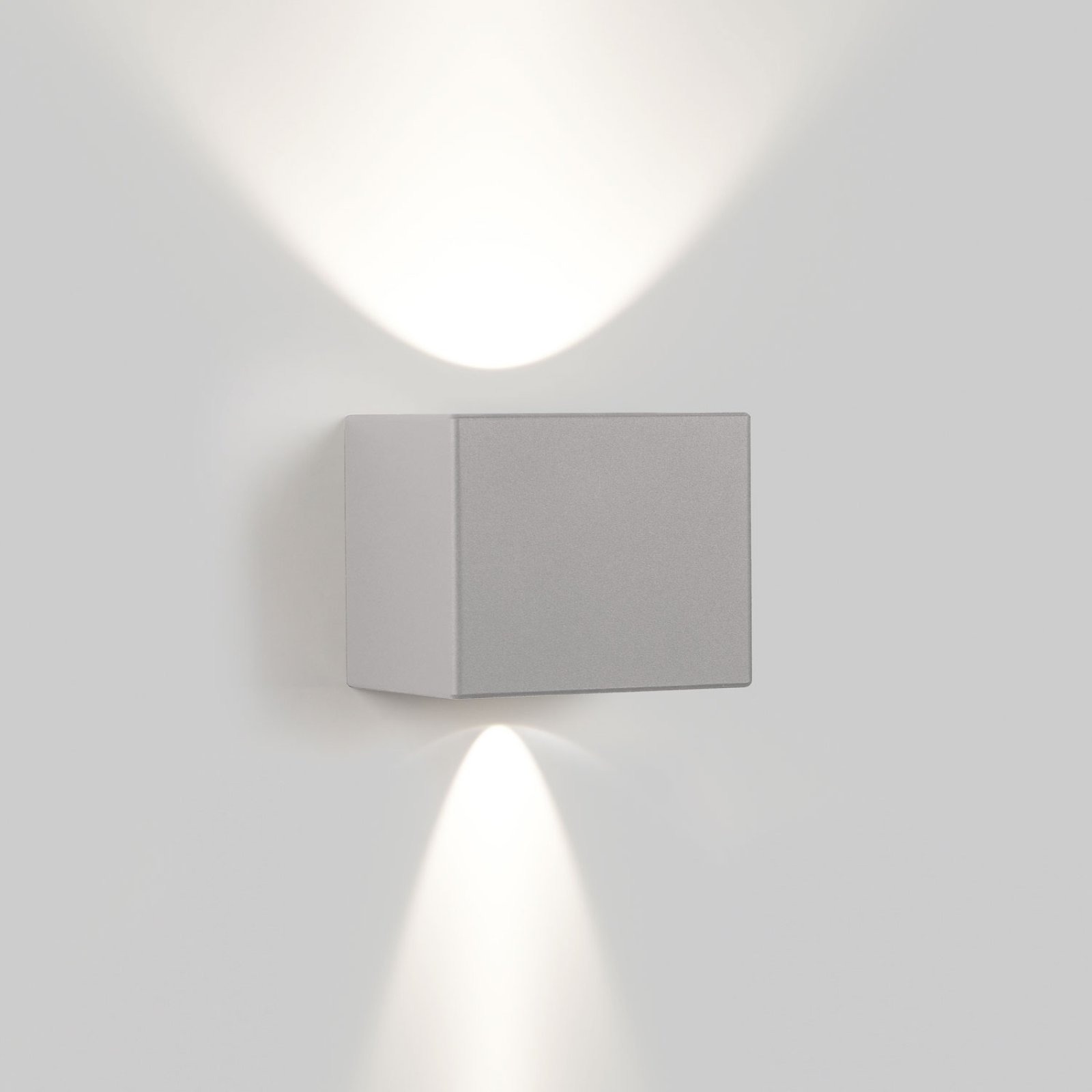 TIGA LED BS DIM накладной настенный светильник Delta Light