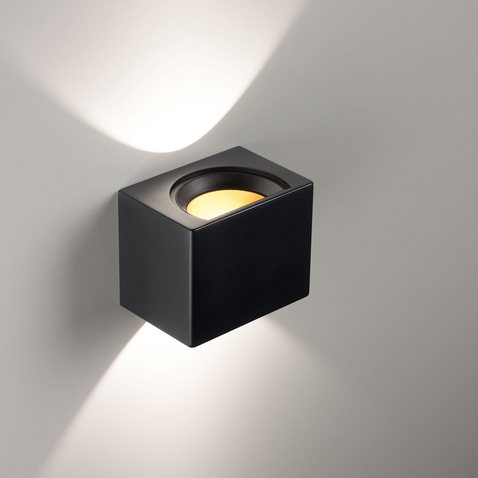 TIGA IN LED 92724 DIM8 W-W белый Delta Light настенный светильник 4