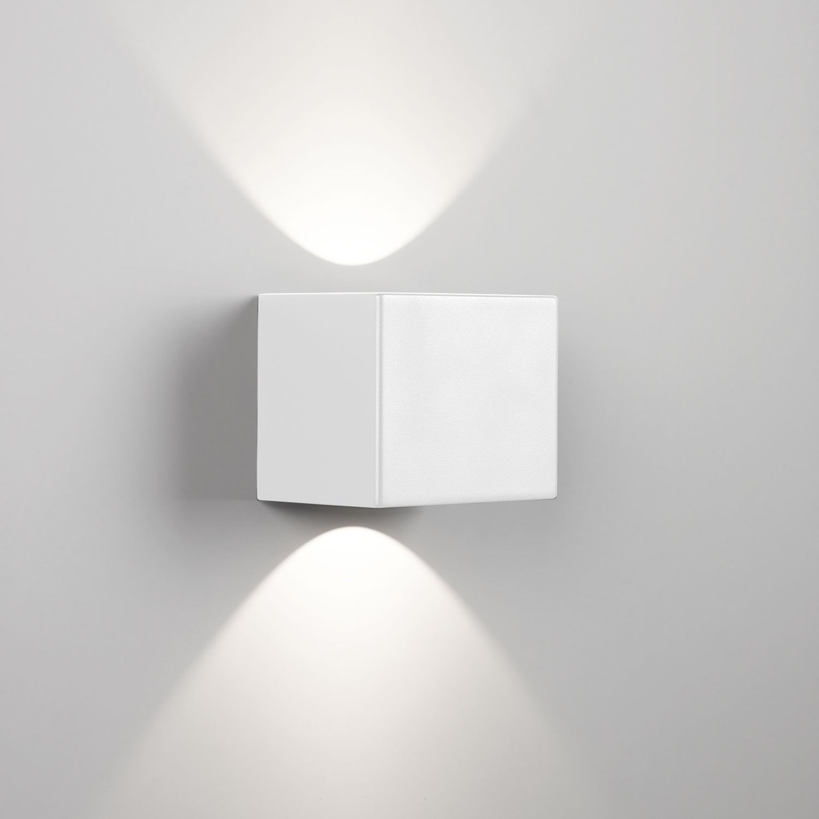 TIGA IN LED 92724 DIM8 W-W белый Delta Light настенный светильник