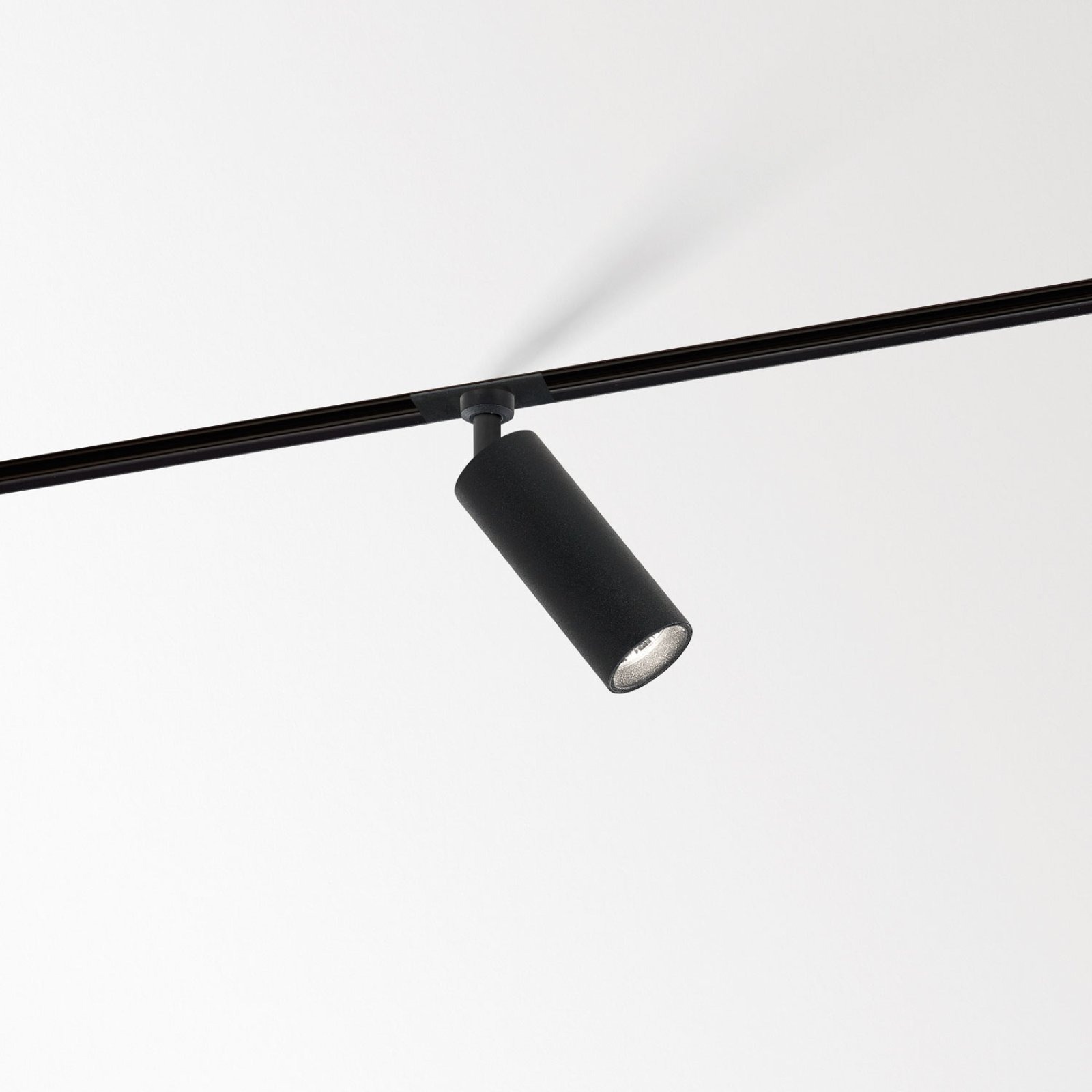 M20/M26H - SPY 271 92730 DIM5 B черный Delta Light трековый светильник
