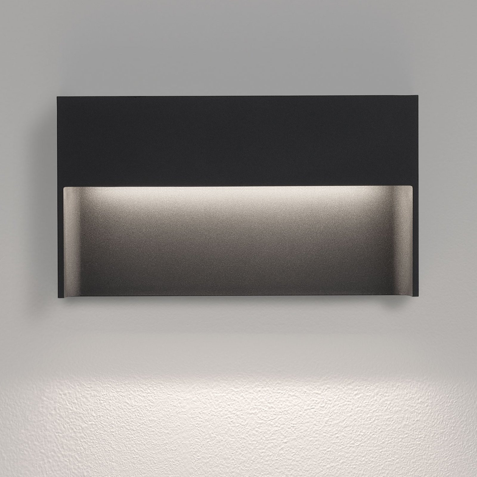 SKOV M Delta Light накладной настенный светильник 5