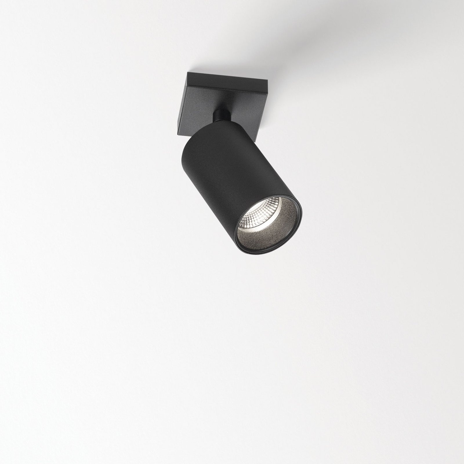 SPYCO ON 1 AC 92733 DIM8 B черный Delta Light потолочный регулируемый светильник