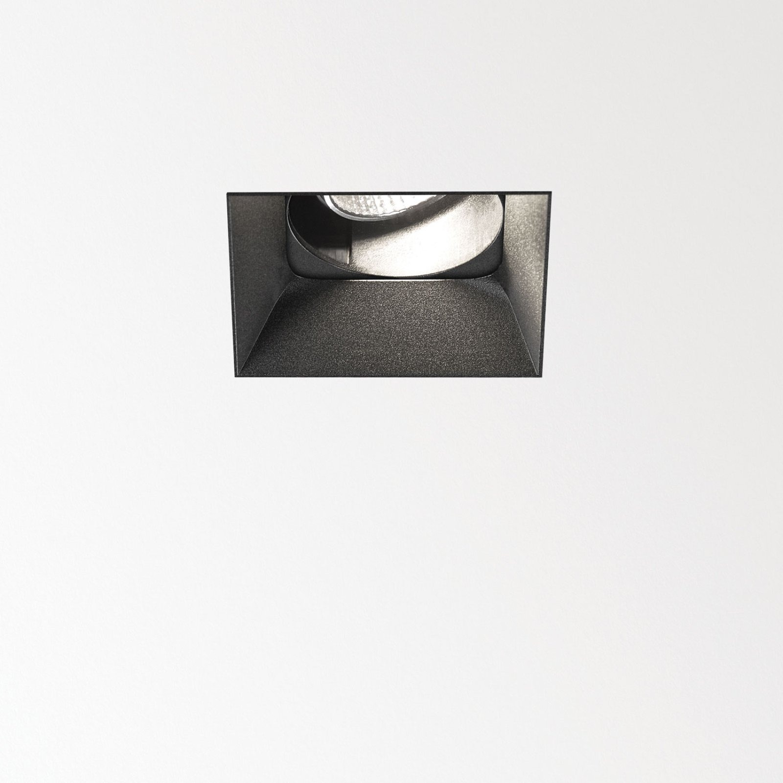 ENTERO SQ-S TRIMLESS IP 92720 B черный Delta Light Встраиваемый поворотный потолочный светильник