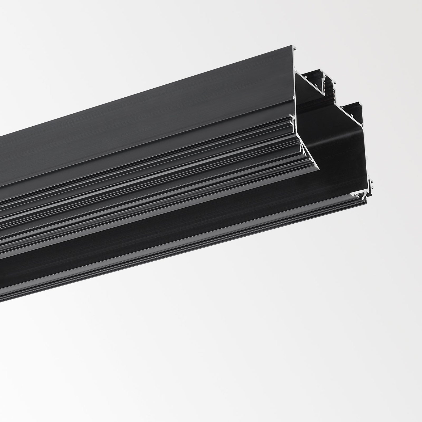SPM52 - PROFILE 1m B черный Delta Light IMP