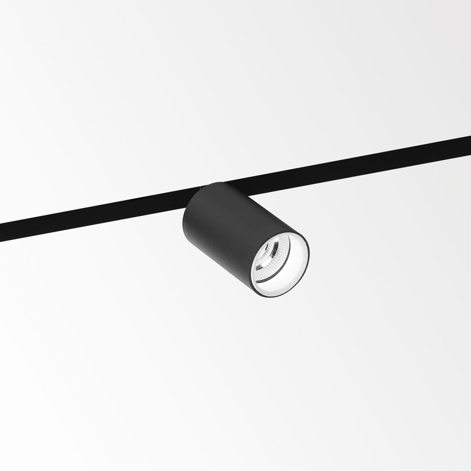SPM20 - PROFILE 1m B черный Delta Light IMP 3