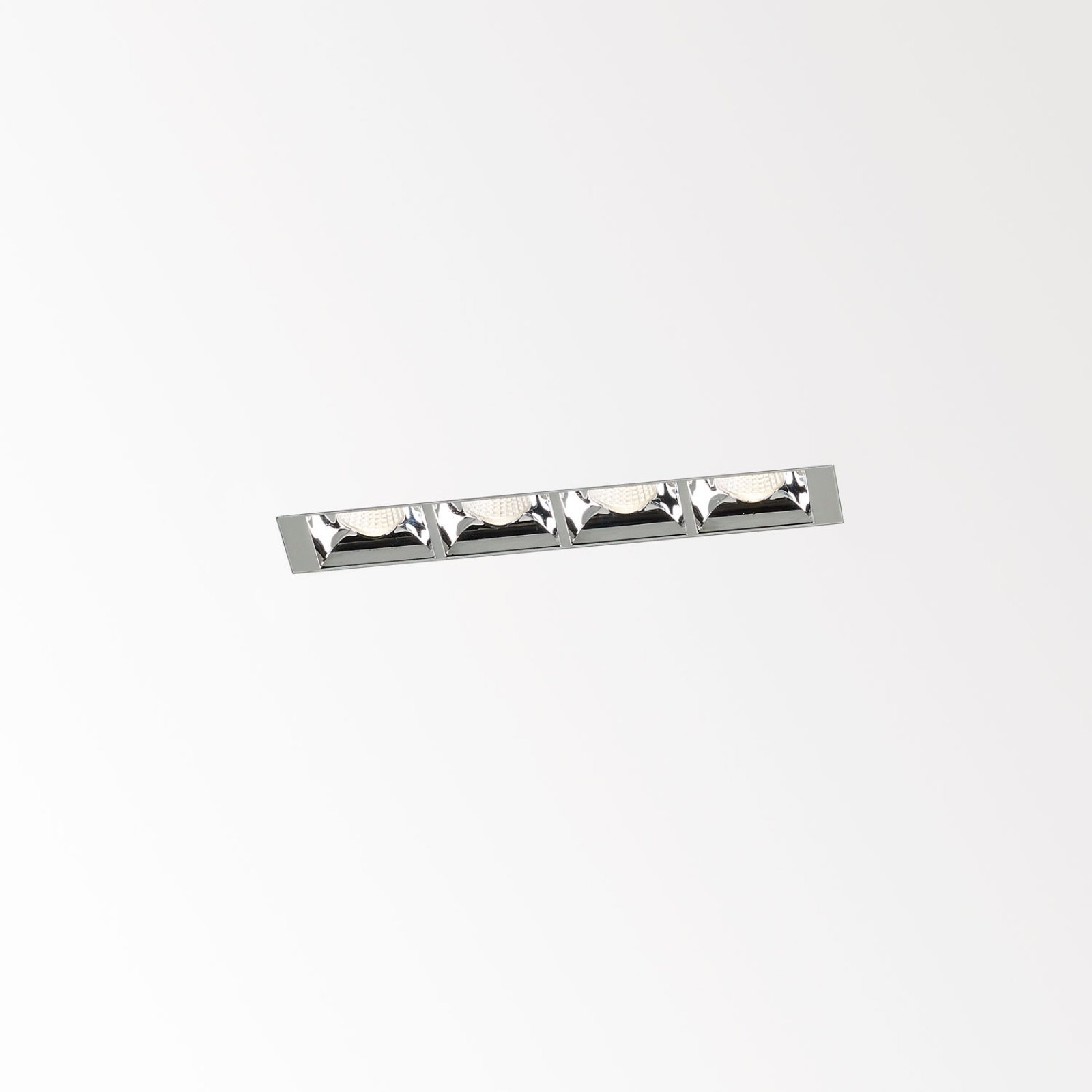 DOT.COM M4 TRIMLESS встраиваемый в потолок светильник Delta Light
