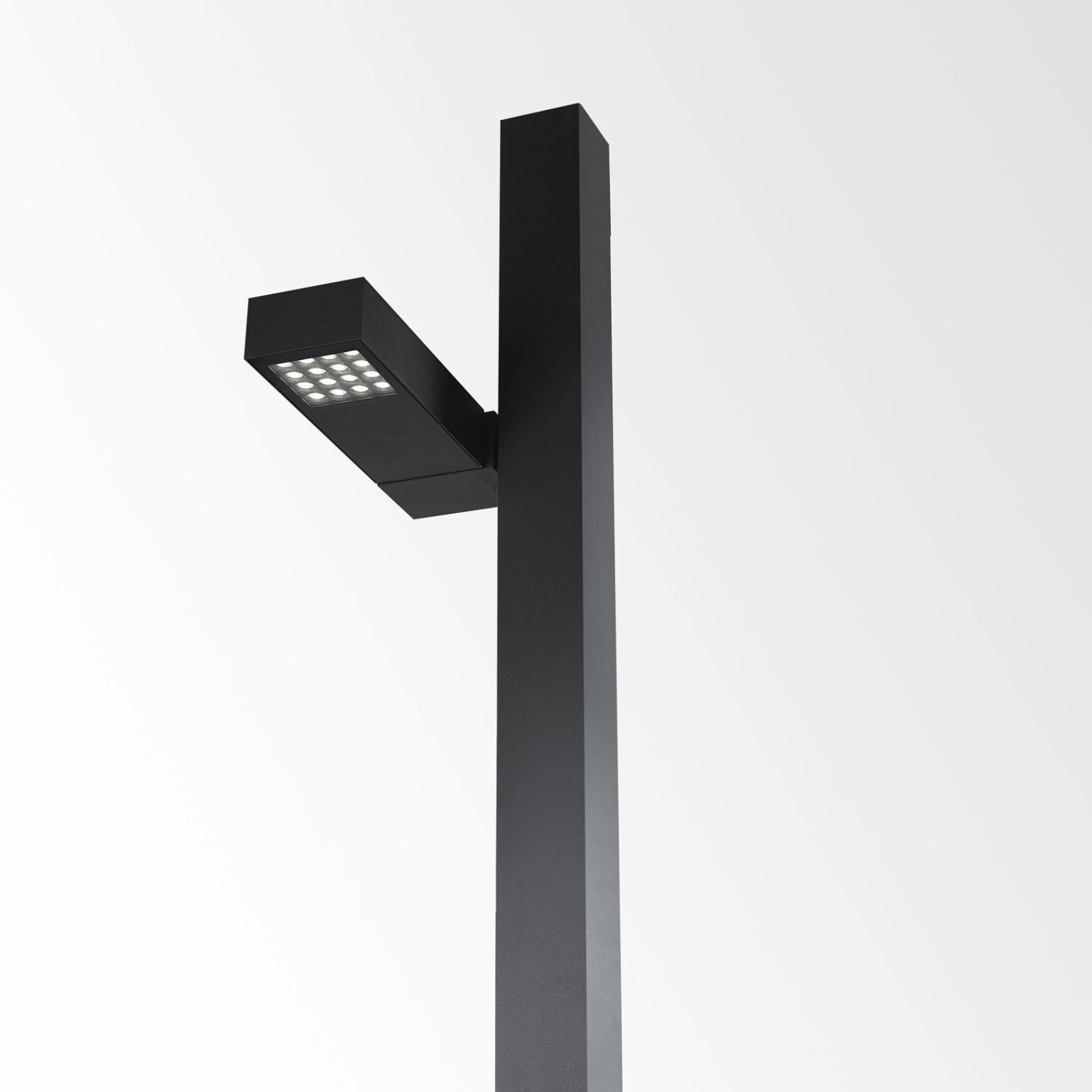 POLESANO 6M - 1 ANCHORED Pole Delta Light 3