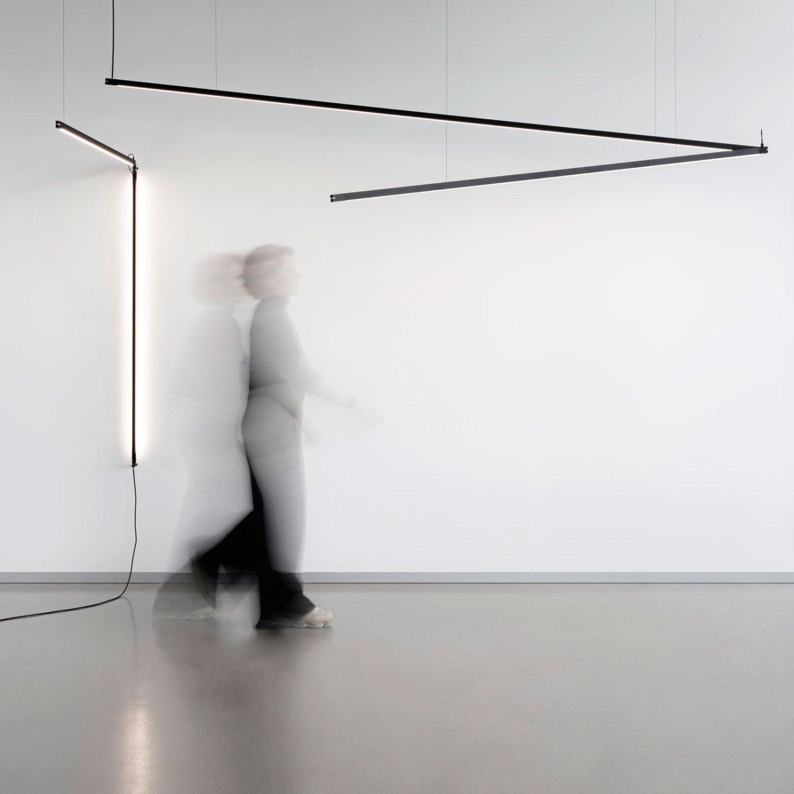 MIKALINE L148 927 B черный Delta Light ILP 4